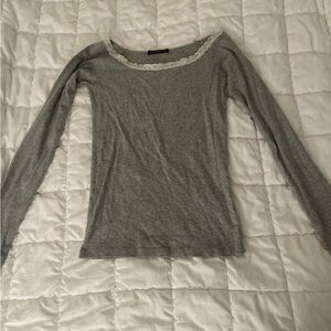 Brandy Melville Heather Gray Lace Long Sleeve Lace Trim Larissa Top